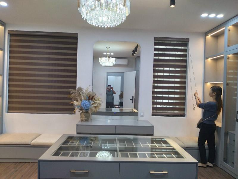 Rèm cuốn cầu vòng đơn giản 